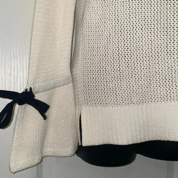 Loft beautiful Cream Long Sleeve Sweater - Picture 3 of 8